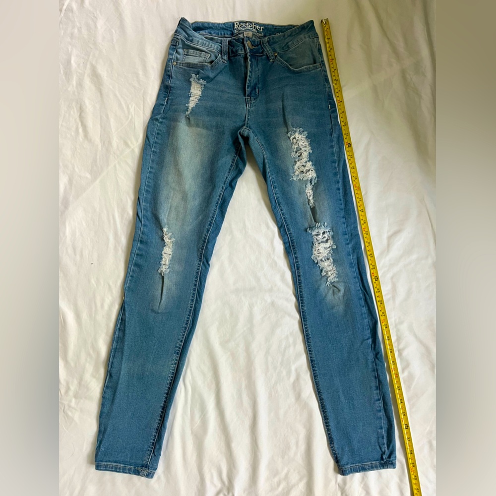 Resfeber Distressed skinny boyfriend women’s Blue Jeans, size 6